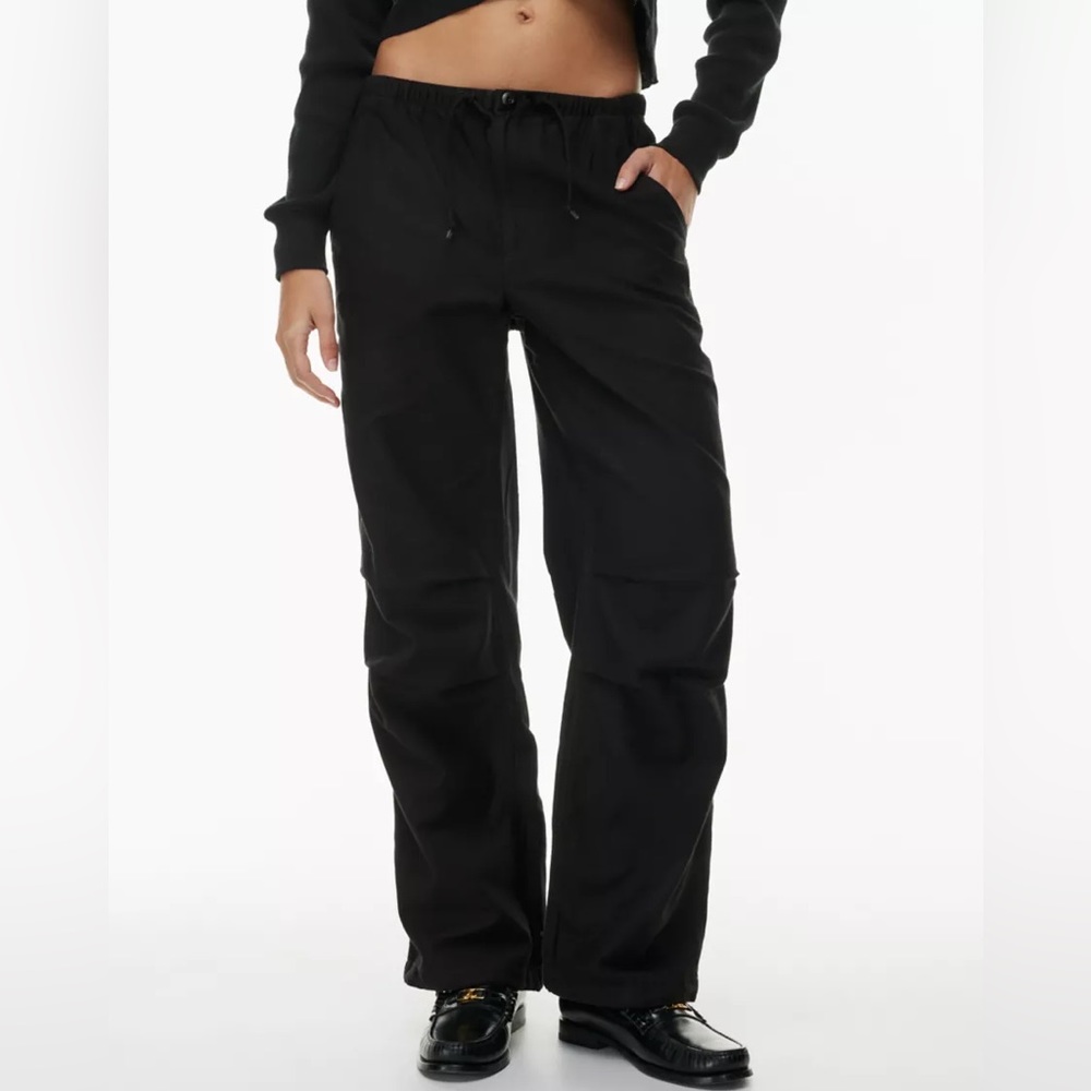 Aritzia TNA Cache Cargo